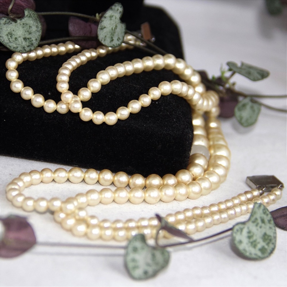 Vintage Sterling Silver Double Strand Graduated Pearl Necklace Creamy White